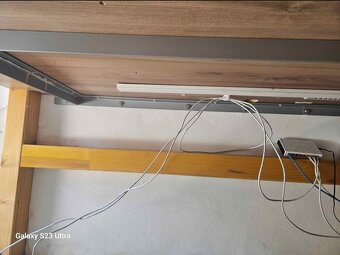 Spací patro 200x200+pc stůl - 3
