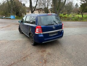Opel Zafira 2,0 CDTI rok 2011 - 3