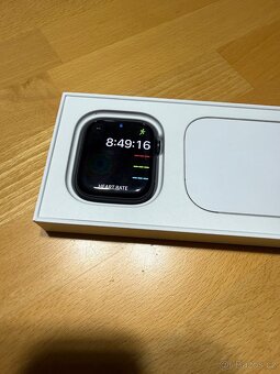 Apple Watch series 8 / 45 mm Midnight - 3
