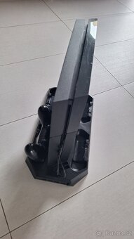 PS4 500 GB standard edice, stojan, ovladač - 3