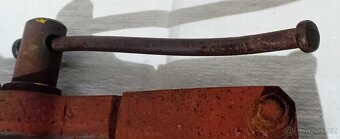 Svěrák kovářsky 140mm 35kg - 3