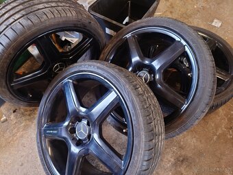 Prodám alu AMG 20" + letní gumy 255/35/20 - 3