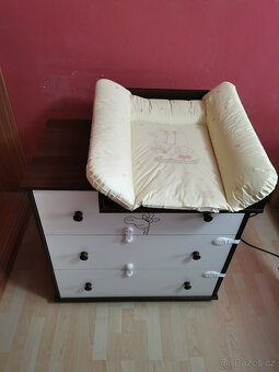Přebalovací pult - 3