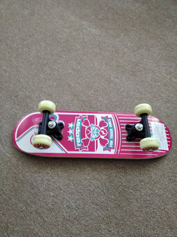Skateboard - 3