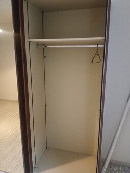 Šatní skříň - 3