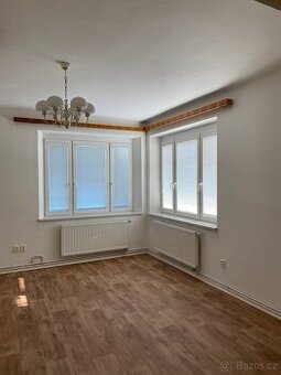 Byt 3+1 (104 m2) + sklep (35 m2), Komenského ul., Šternberk - 3