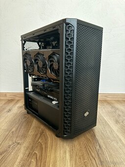 Výkonný PC s 2× RTX 3070 Ti – ideální na těžbu nebo hraní - 3