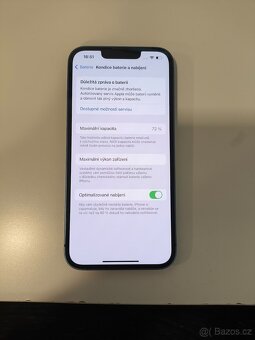 Apple iPhone 13 128GB Blue, pěkný stav, 72% baterie - 3