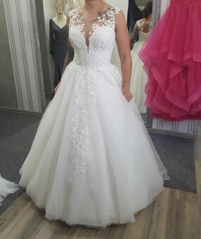 Nepoužité svatební šaty - 3