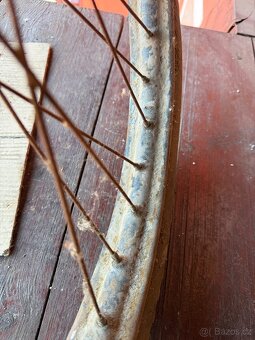 Zadní kolo na motokolo - asi Čz,Sachs,atd… - 3