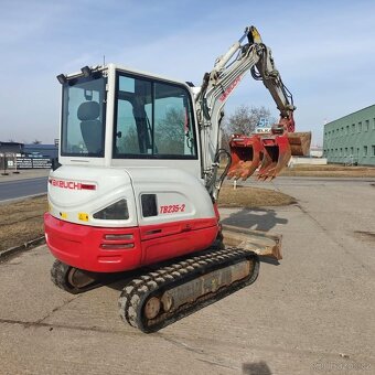 TAKEUCHI TB235-2 - 3