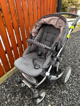 Kočárek Britax - 3