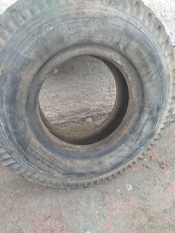 Pneu 8,25-15 - 3