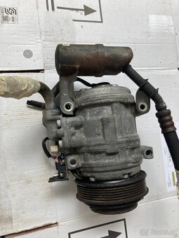 Kompresor klimatizace Mercedes W124,W201 - 3