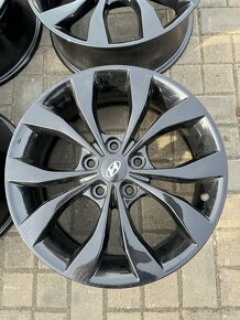 ORIGINÁL Alu Suzuki, Toyota, Hyundai - R17, 5x114.3 - TOP - 3