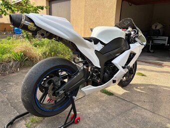 Kawasaki ZX-6R 2007 okruhovka - 3