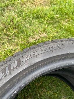 255/35 R19 Pilot Alpin 5 - 3