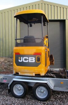 JCB 16C-1 MINI DIGGER - 3