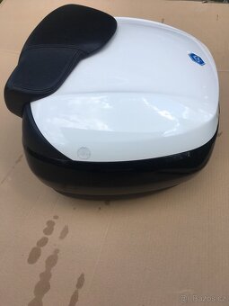 Original kufr Piaggio X10 / MP3 - 3