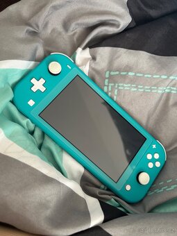 Nintendo Switch Lite - 3