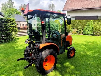 Malotraktor KUBOTA B2650 + nové rozmetadlo WESSEX, STK - 3