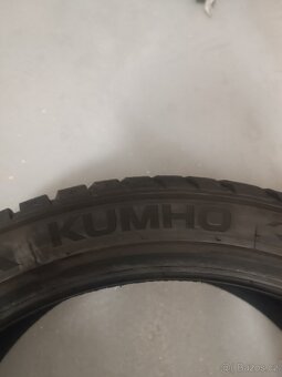 Zimní pneumatiky Kumho WinterCraft WP52 225/40/18 92W - 3