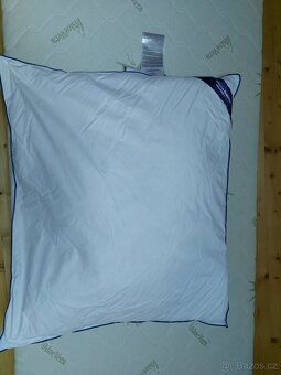 Nové přikrývky, polštáře a povlečení - 3