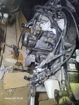 HONDA HORNET 600. RAM S DOKLADY +MOTOR - 3