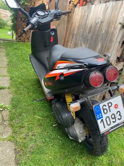 Aprilia sr 50 dtech - 3