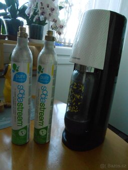 SODASTREAM + 2ks prázdné láhve na CO2 - používané - 3