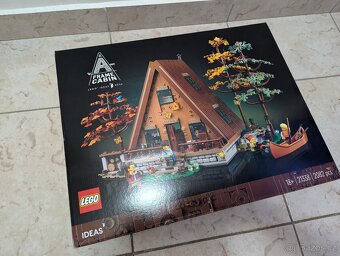 LEGO Ideas 21338 Chata Áčko - 3
