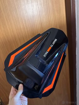 KTM Kryt sedla spolujezdce / krovka Duke 790 890 R L GP - 3