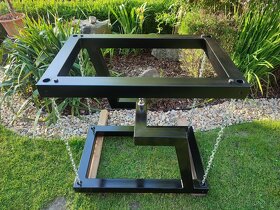 Stůl Designový - 3