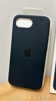 Apple Silikonový kryt na iPhone 16e černý - 3