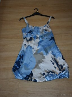 Prodám společenské balónové šaty - 3