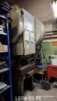 Výstředníkový list SMERAL LEPA 63 PA - 3