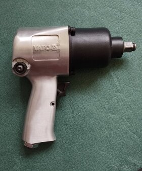 Pneumatický utahovák YATO 550nm, 1/2" - 3