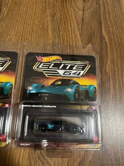 Hotwheels Aston Martin Valkyrie - 3