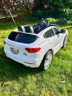 Elektrické autíčko Toyz Commander Tesla - 3