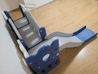 Dětský hrad / prolézačka se skluzavkou - 3