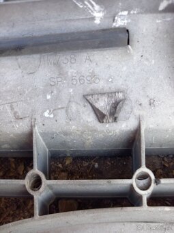 GRILLE FORD - 3
