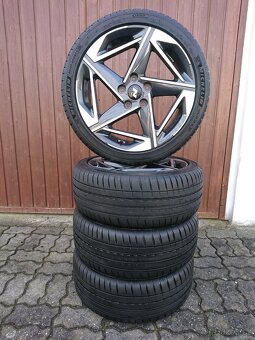 Hyundai i30 N-Line 18" originální letní kola 225/40/R18 - 3