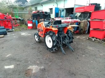 Malotraktor Kubota - 3