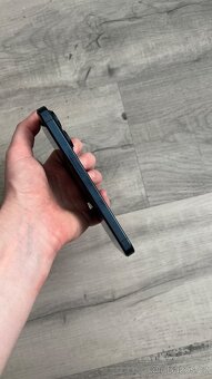 iPhone 15 pro 128 GB modrý titan - 3