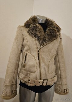 Béžová bunda semišová vel. M, zn. ORSAY. - 3