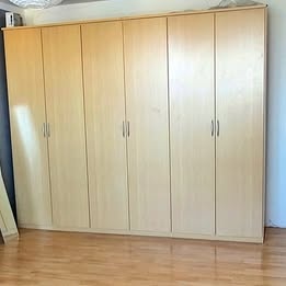 Velka šatní skříň - 3