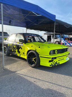 BMW e30 - 3