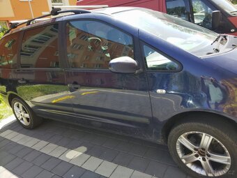 Ford Galaxy sedmimístné - 3