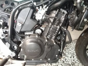 Suzuki DL 250 V-Strom na díly - 3