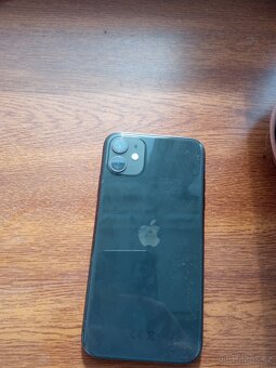 iPhone 11 64 GB – nefunkční, vhodný na náhradní díly“ - 3